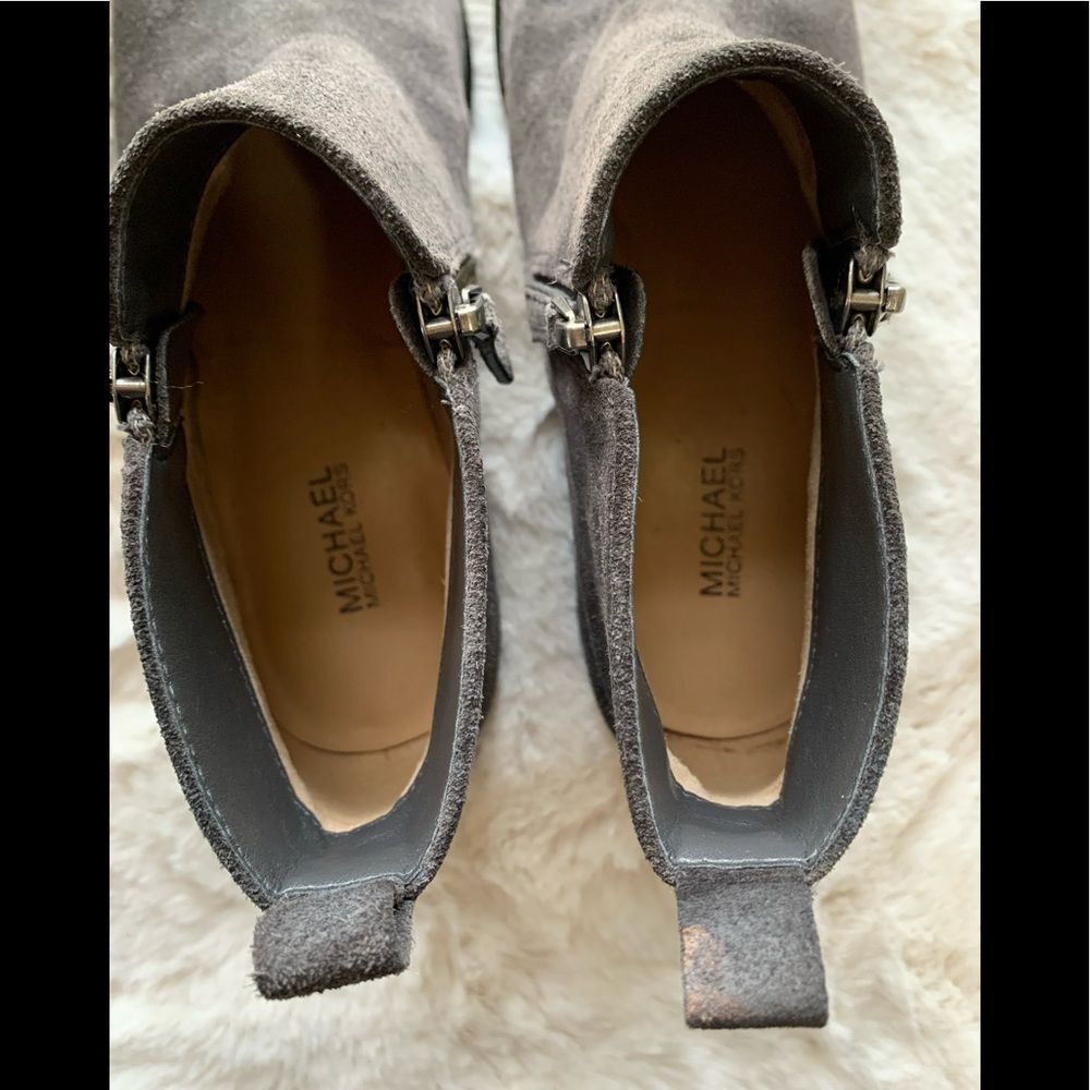 Michael Kors Suede Low Heel Ankle Boot Bootie Two Zippers Gray Women’s Size 5.5 - Picture 10 of 16